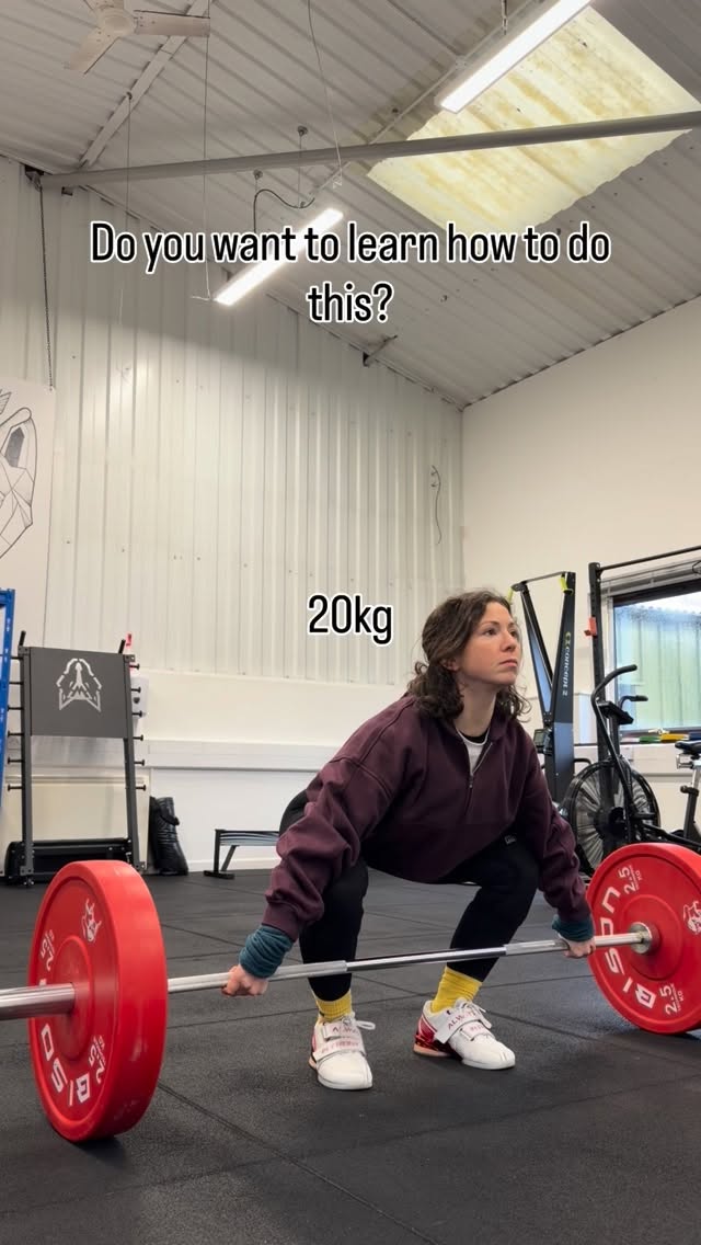 Want to learn how, or get better at weightlifting?
If you’re local to West Berkshire then you can come for in person training either at our Monday Night Lifting group class, or as a PT session (1:1 or 2:1).
If you’re not local, you can either follow our remote group coaching programme, or remote bespoke programming. Both provide a 3-4 day per week programme, with technique feedback on your videos.
It might look scary, but there is nothing more liberating than throwing a heavy bar over your head. Give it a try 😏
Drop me a message for more info/questions.
#longgametraining #hungerford #newbury #weightlifting #mumswholift