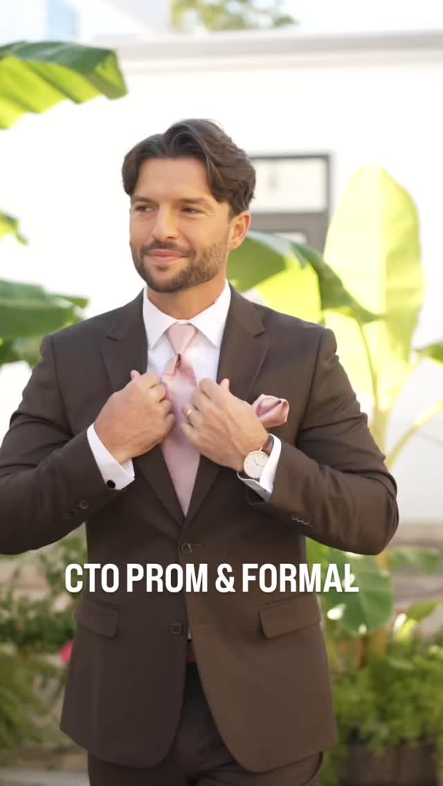 Fellas, chocolate suits are hitting the scene once again.
Come get your rental or purchase in today.
Call for an appt - 678 324.7842
#cto #tuxedo #suit #mensstyle #menswear
