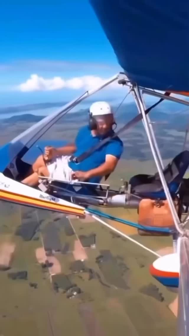 BB PRINT WINTER 2026
@agataamme
INNOVATION. TECHNOLOGIE. LIFESTYLE. BAU. Wir bringen die Story. Das Produkt. Das Projekt. Die Personality.
10‘000 Ex.
Sommer & Winter
www.baubible.ch