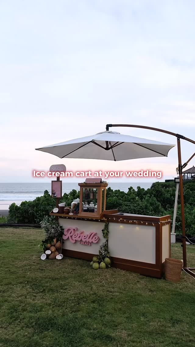 It’s the new wedding hit in Bali 🍦
An ice cream cart at your wedding ✨
After the ceremony.
Before dinner.
As the sun goes down.
A sweet little pause for your guests to cool down and soak up sunset magic
Sounds like the perfect combo to me 👌🏼
#Rebelle #icecreamcart #weddingcart #balievent
