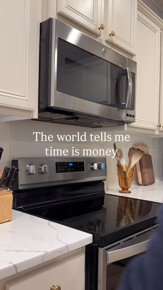 The world says hustle. The Church invites me to rest.
In the slow unfolding of the liturgical year, I’m learning to mark time not by urgency, but by meaning, by sacred feasts, fasts, and the quiet beauty in between.
Here, time isn’t something to spend, it’s something to sanctify.
Let’s keep living slowly, beautifully, well.
#LiturgicalLiving #livingliturgically #liturgicalhome #ChristianYear #liturgicalyear #SacredTime #Anglican #Catholic #Orthodox #FaithAtHome #LiturgicalLife