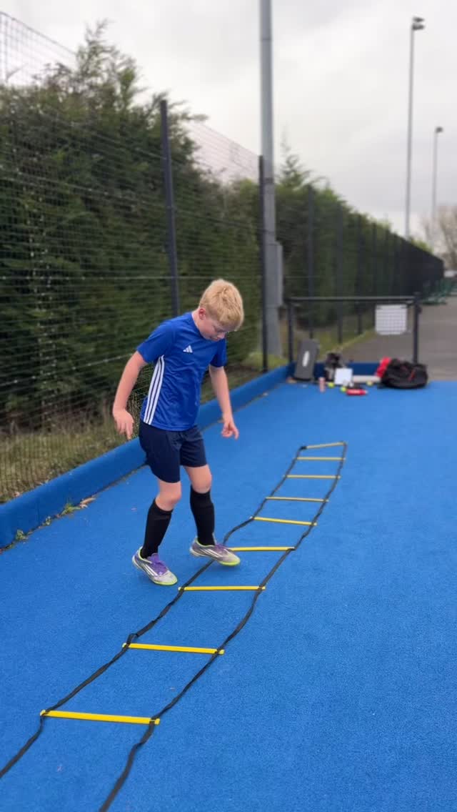 Arthur always brings incredible energy, enthusiasm and a strong work ethic to every session! ๐ช
We picked up right where we left off, building on the work ons from the previous session and applying it this session ๐๐ช
Incorporating football and hockey kept the session engaging, fresh and directly transferable to the sports he loves playing โฝ๏ธ๐
#YouthAthlete #EnergyAndEffort #SpeedTraining #MovementSkills #MultiSportAthlete #FootballTraining #HockeyTraining #AthleteDevelopment #HardWorkPaysOff #FunInTraining #BuildingPerformance #bhsports #sportforall #risingstars #dorsetcoaching #hardworkpaysoff