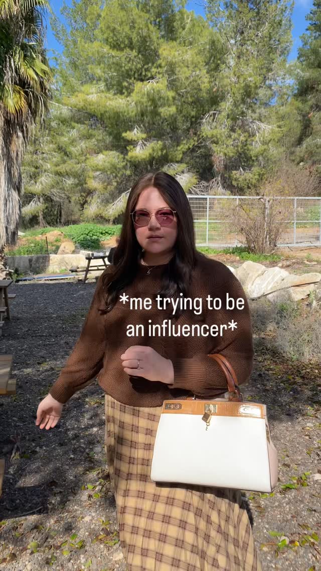 When you go on a coffee date with another voice teacher, naturally you ask each other this question…
Thanks @rachelhutnermusic 😄💖