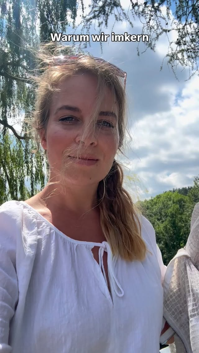 Wir imkern nicht für Supermarktregale.
Wir imkern für Natur, Bienen und echten Honig 🍯🐝
#bioimkerei #imkern #bienenliebe #honigliebe #nachhaltig