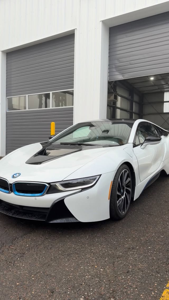 Privacy mode: Activated. ⚫️ Nothing beats a seamless tint job on this flawless i8 ⚪️. DM ✉️ for pricing and appointments. #windowtint #bmw #bmwi8 #CarAesthetics #PDXCars CarWraps PortlandCars VegaWraps LuxuryCarStyle