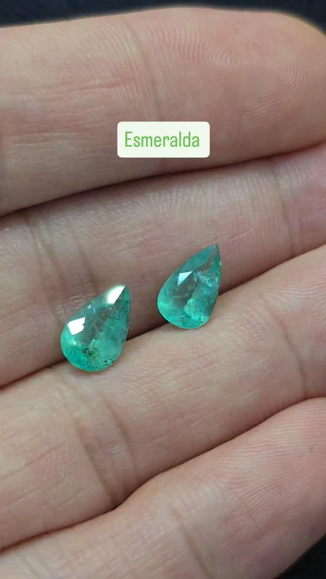 ✨ Referência em esmeraldas naturais 💎
Seleção especial para quem busca exclusividade, beleza e confiança.
Para valores e disponibilidade, chame no direct ou WhatsApp.
#pedrasnaturais #esmeraldas #esmeraldasnaturais #ourives