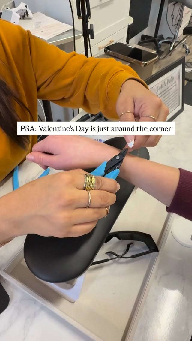 Lady’s- send this little hint to your men.💕
Permanent Jewelry is really what women want from their Valentine!💌
Contact @dresdreamjewelry (located inside @sisters_salon_dixon) to secure your appointment today!💗
.
.
.
.
.
Full service salon • luxury salon • beauty • hairsalon • hair stylist • permanent jewelry • dixon hair stylist • vacaville hair stylist • davis hair•stylist • sacramento hair stylist • bay area hair stylist • california hair stylist • norcal hair stylist