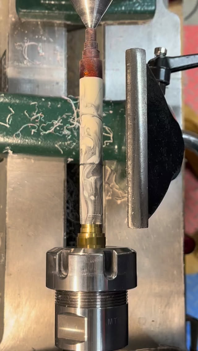 Shaping a Puck barrel on the lathe this morning with a quick preview of the finished pen (before it’s polished) at the end.
#blackrobinpens #penmaker #fountainpen #womenwhowoodwork #woodturner