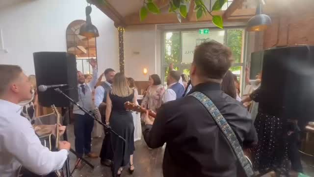 💥🕺🏼