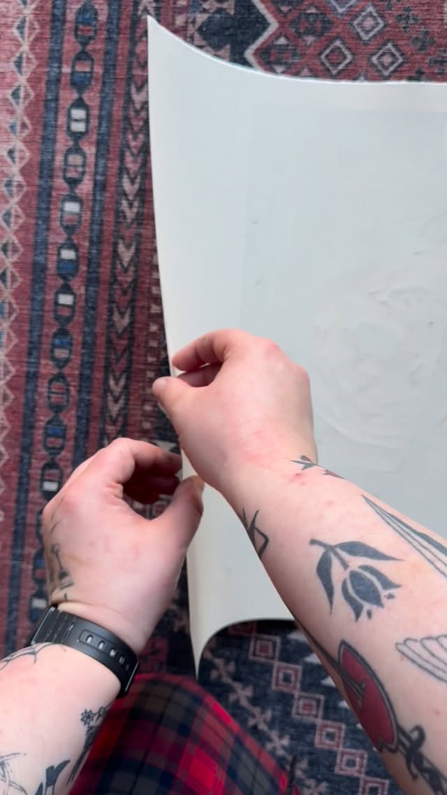 POV: it’s a Friday morning and you’re printing a proof of a new woodcut from an old idea in pyjamas mum got you for Christmas
#woodcutprint #artistproof #artwork #printmaking #wfh