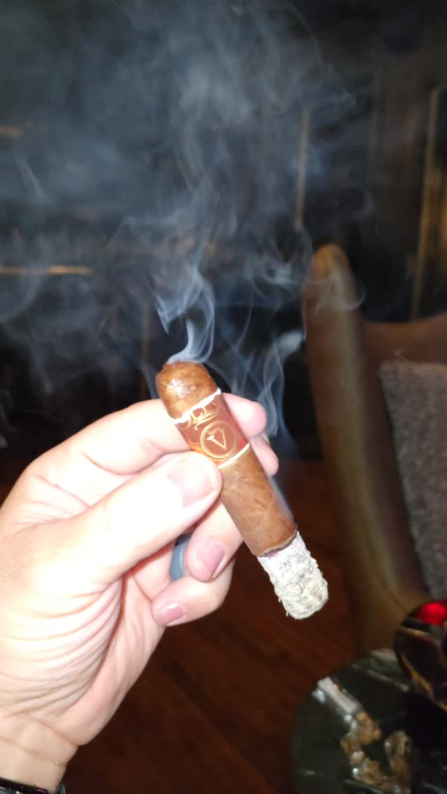 Try this on your tightest cigar.#cigarlife #smokebreeze #cigarlifestyle #cigaraccessories