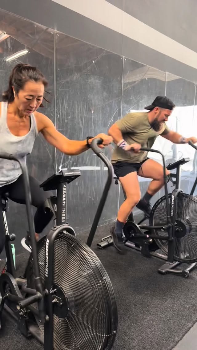 Week 2 challenge: 3 miles on assault bike 🚲🚲🚲
Congrats & Great job to everyone for completing this weeks challenge!! Remember, each time you participate in any of the challenges you get entered into the raffle for the grand prize at the end!
Week 2 Top scores 🏆 🏅
1. Deryk C 6:50🥇
2. Miles G 6:58🥈
3. Mike K 7:20🥉
1. Jenn M 7:44🥇
2. Eik H 8:14 🥈
3. Jean L 8:16🥉
Congrats to our first place winners @wookieoftheyear @jennnnymcd !! Don’t forget to come pick up your prizes from us!
Week 3’s challenge starts TODAY Monday, Jan. 19th !! 🏃🏽♀️🏃🏼♂️🏃🏻