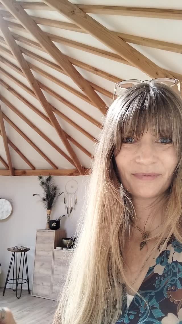 Surprise 😁
#formationcontinue #formationqualiopi #yourte #bienetre #gratitude