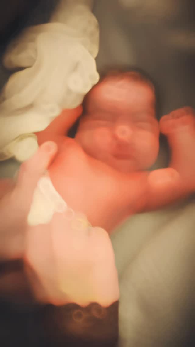 Husker du da barnet ditt var nyfødt? 🤍
De små hendene.
Den rolige pusten.
Dagene som forsvant altfor fort.
Noen øyeblikk fortjener mer enn bare minner i hodet.
De fortjener å bli bevart ✨👶
⸻
Disse minnene kan du bevare i mitt fotostudio
KG Photography
📍 Sætrealleen 13, 3475 Sætre
Asker kommune – nær Oslo og Drammen
#nyfødtfotografering
#nyfødtfotograf
#småøyeblikk
#minnerforlivet
#nybaktmamma