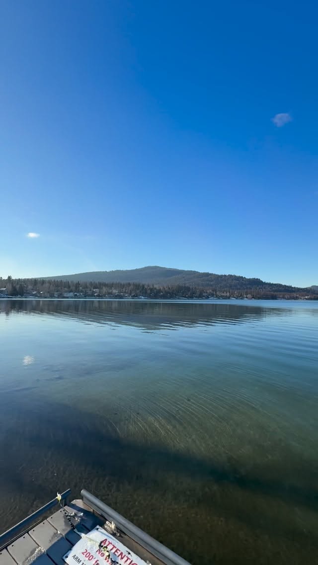 Sunny lake days look a little different in the winter, but beautiful just the same. While we eagerly await boat season, make the most of the great outdoors and book a Snowmobile Tour with Whitefish Marine! ❄️🏔️☀️