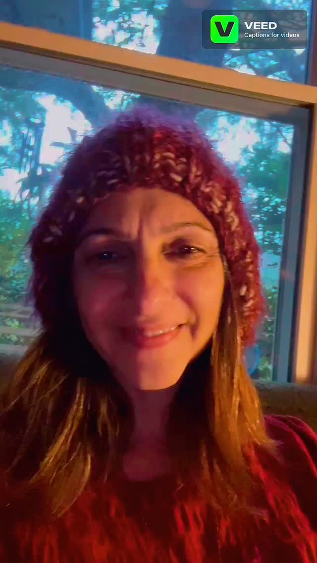 Gratitude changes the way we handle life. It also changes our physiology, proven by science. What are you grateful for today?
#gratitude #itscoldoutside❄️ #wellness #yogaschool #saturdaymood✌️