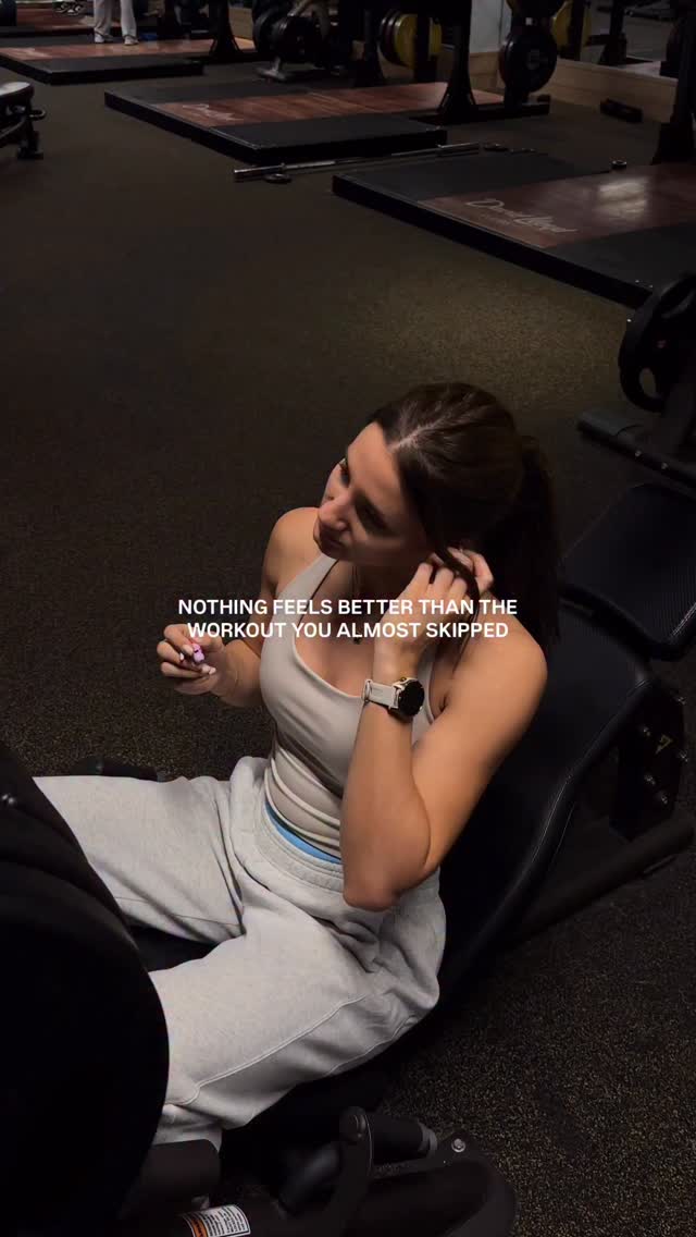 Nothing feels better than the workout you almost skipped…🖤⚡️
Wearing @oneractive
#gymmotivation #oneractive