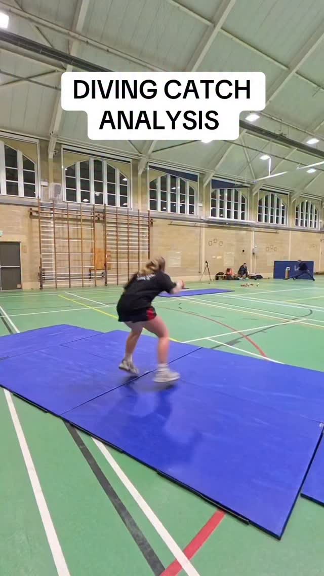 DIVING CATCH ANALYSIS ☝️
Timing is often the limiting factor, with the position the player is in at point of contact being a huge KPI.
Film your efforts, analyse your positions pre, at and post contact… you may be surprised 😳
#fielding #cricket #athletic #movement #diving #catch #catching #analysis #efforts #coaching