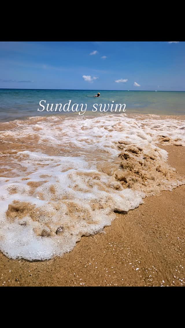 ✨Sunday swim or how to winter @pxo💞
#howtoportosanto #portosantoisland❤️ #portosantoisland #portosanto #ilhadourada