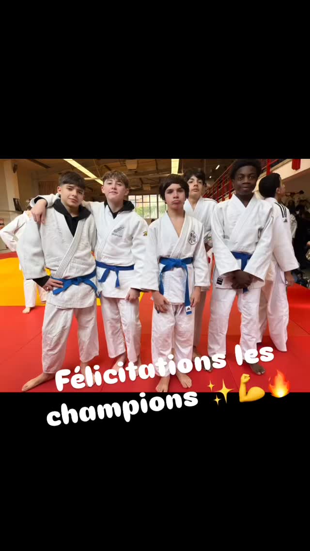 🔥 FÉLICITATIONS À NOS JUDOKAS ! 🔥
Bravo à tous pour les super résultats du week-end 👏
👉 Minimes Chpt bis Départementaux
-46 kg Léo Etcheverry 7 eme 🍫
-50 kg Gabin Alary Capbreton 9 eme 🍫
-55 kg Iban Saidi 5 eme sélectionné ✨
-55 kg Julien Gobert Capbreton sélectionné ✨#
-55 kg Maël Martin 7eme 🍫
👉 Juniors Chpt bis départementaux
-100kg Gabin Temple Capbreton 1 er ✨
On a vu de très beaux combats, de l’engagement, de l’envie et du cœur ❤️
Bien sûr, encore quelques petits réglages à reprendre à l’entraînement… mais c’est ça la progression 💥
Objectif : Phase régionale le 31 janviers pour les Cadets pour les minimes 1er février et le 14 mars pour les juniors.
Tout le monde est motivé, concentré et déterminé 💪
On continue de bosser, de se faire plaisir et de faire briller les couleurs des club 🥋✨
Fiers de vous ! 🙌
#dojostmartinois #shiaiclubcapbretonangresse
#Judo #TeamJudo FiersDeNosJudokas ObjectifRégion EspritJudo🤙