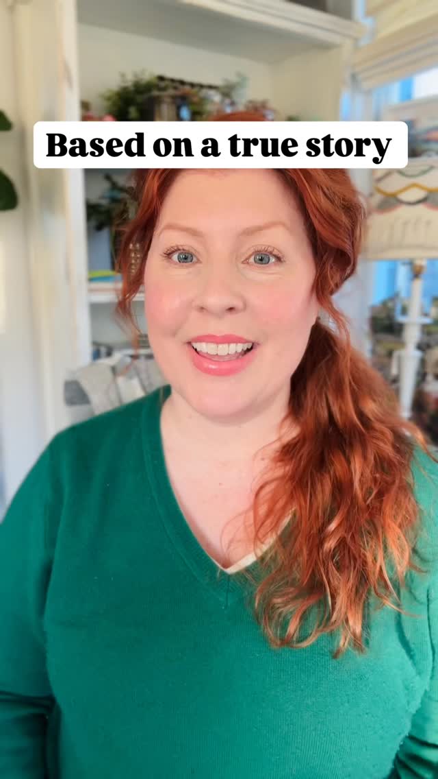 Raise your hand if you’ve put something off because of your pant size. It could be launching your brand, taking professional photos, being IN a family photo, going to a gathering.
This is something a lot of my clients struggle with (a lot of human beings I know struggle with it!) and I feel passionately about not letting that insecurity drive the bus.
I promise you that who you are and what you have to give is worth so much more than a number. The world needs your voice so please start speaking up and jumping to center stage 💚💚
If you’re an entrepreneur that needs some support book a coaching with me ✨
Format inspired by @selenamup 💋
#beautyentrepreneur #beautyentrepreneurs #entrepreneur #smallbuisness #femaleownedandoperated