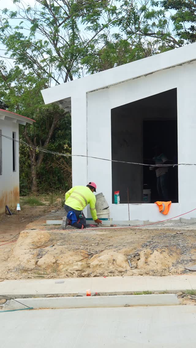 Tu trabajo vale.
Tu familia lo merece.
Y tu hogar propio sí es posible 🙌🏡
En Senderos del María, aplicas al Préstamo Hipotecario para Obreros de la Caja de Ahorros y nosotros te acompañamos paso a paso.
📍 Penonomé, Vía Cañaveral
💰 Aplica con ingresos desde $950
📄 Ficha + 1 año de continuidad laboral
📲 Escríbenos hoy y te acompañamos en todo el proceso.