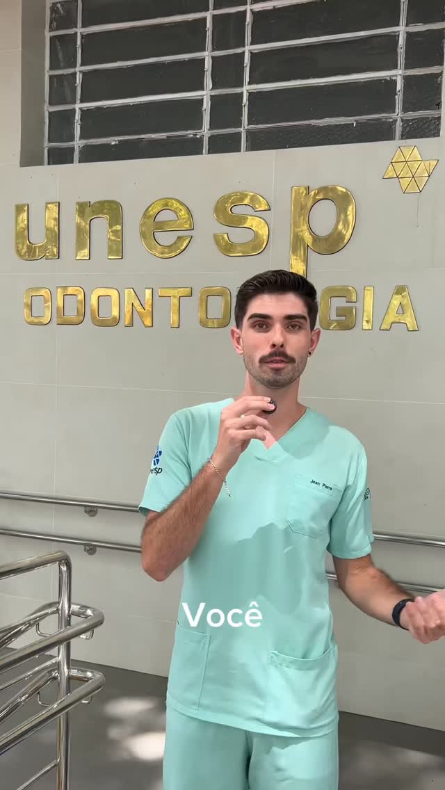 PROCESSO SELETIVO ABERTO 🚨‼️
Estão abertas as inscrições para a Comissão Organizadora do XV Congresso da Faculdade de Odontologia de Araraquara, com vagas para alunos da graduação e pós-graduação!
Conheça nossos setores:
JOFOA – Convite, recepção e acompanhamento dos palestrantes, além da abertura e encerramento das atividades.
Acadêmica – Correção dos trabalhos científicos e mediação das salas de apresentação.
Comercial – Contato com patrocinadores e parceiros, recepção no evento e cotações de materiais (como nossa camiseta!).
Marketing – Criação da identidade visual do evento e gestão das redes sociais e site.
Secretaria – Credenciamento, montagem dos kits, controle de entrada nas palestras e emissão de certificados.
📅 Inscrições abertas até 30/01!
Inscrição pelo formulário no link da bio!
Venha fazer parte disso tudo com a gente! ✨