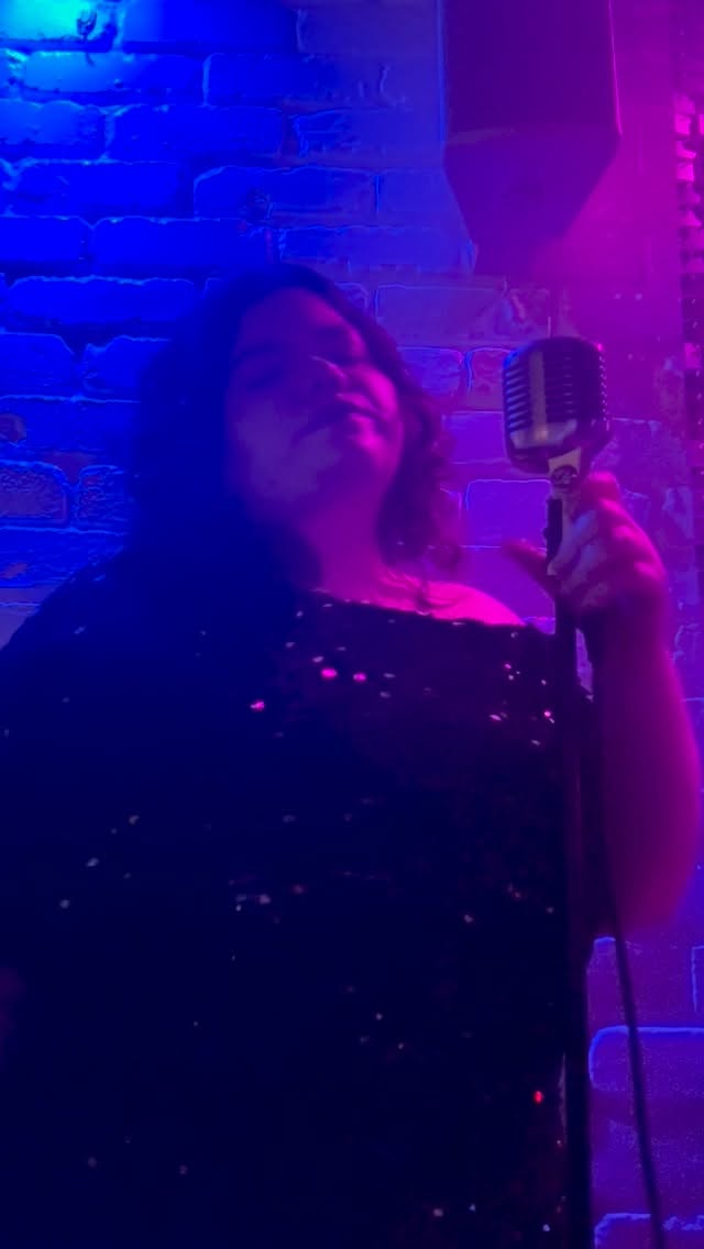 Turning pop classics into jazz moments 🎶
Somebody That I Used to Know — live with Jazz with Giorgia.
Limited availability Saturday 14th February - Valentine’s Day 💘
DM or email for booking enquiries and bring some magic to your venue/event 🎙️
#jazzwithgiorgia #jazzsinger #postmodernjukebox #liverpoolmusic #londonmusic