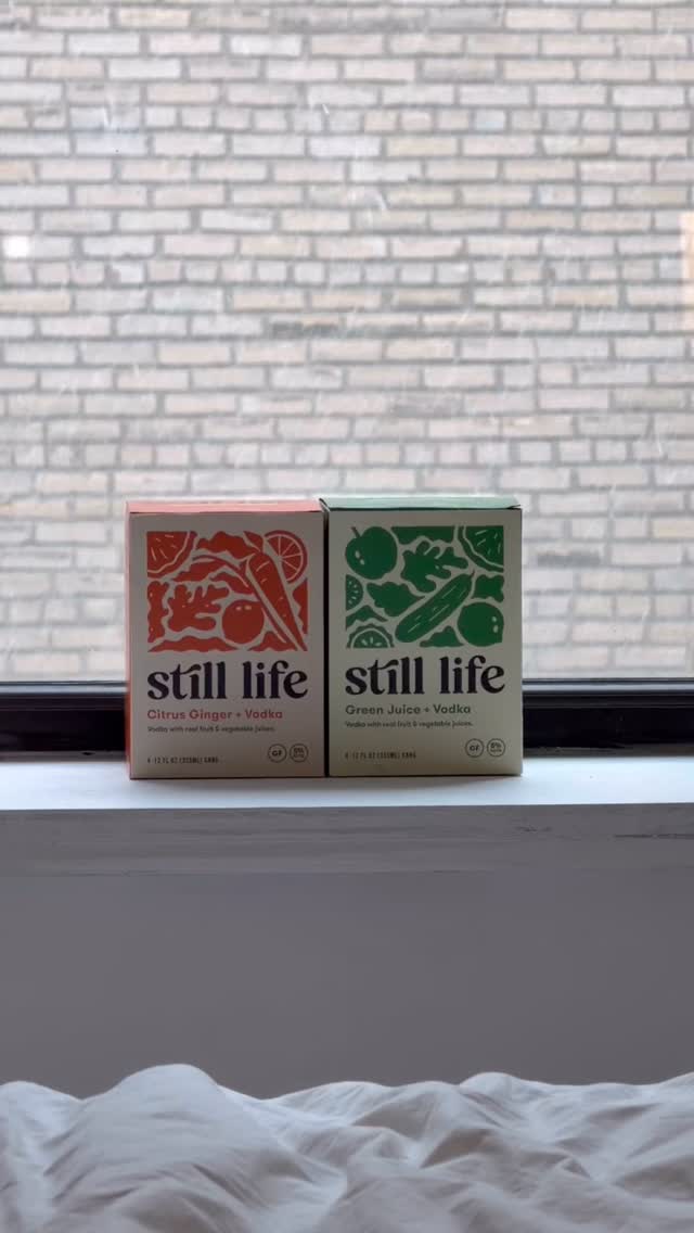 This January we’re just drinking better. Keep it fun & functional with Still Life 🥒🥕💃
#drinkbetter