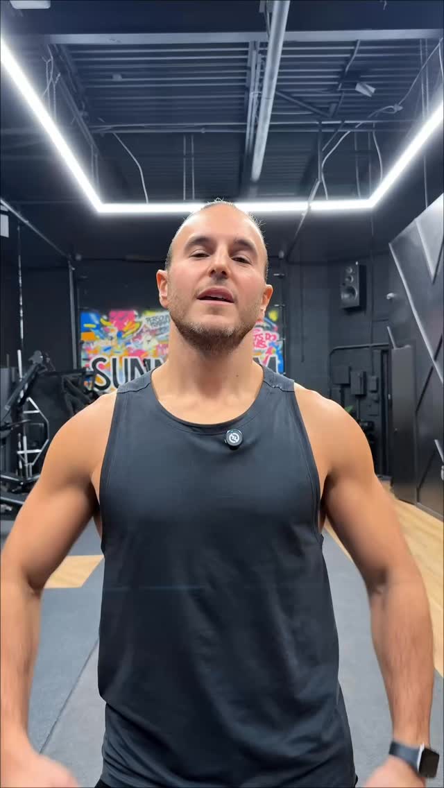 6 nutrition lies you’ve probably believed at least once 👀
Calories aren’t the enemy. Carbs aren’t evil. And “healthy” doesn’t always mean better.
Stop falling for the myths—start learning how nutrition actually works.
.
.
.
.
#NutritionMyths #NutritionTruth #FatLossEducation #EatSmarter #FitnessEducation