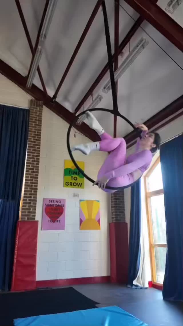 Classes running at 5pm and 6pm on Thursdays in Redhill 🌟
Expect a fun, challenging aerial session with plenty of time to move, explore, and learn something new in the air.
If you’ve been thinking about coming along, this is your sign 💫
DM to grab a space. - Amazing Combo by Miss Emma!