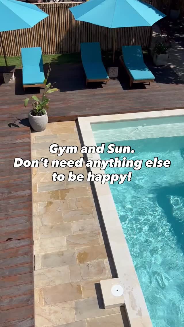 Train. Eat. Sleep. Repeat. GiliT Edition. 🌴
Wake up in our cozy boutique hotel, step outside into island sunshine, and start your day right in our two-level training area: strength, cardio (AC included!), classes, Pilates, HIIT… whatever your body needs. 💪
Then refuel at @pokemugilit, serving:
🍳 High-protein breakfast
🥗 Healthy bowls & wraps
🥤 Juices + protein shakes
🍹 Cocktails for the “I earned this” moments
Recover by the pool, train again if you feel like it, enjoy good food, good vibes, and a routine that feels effortless on Gili Trawangan.
🌞 Live the balance. Build the habits. Enjoy the island.
Repeat daily.
📲 Message us on WhatsApp (link in bio) for rooms, classes & the best deals.