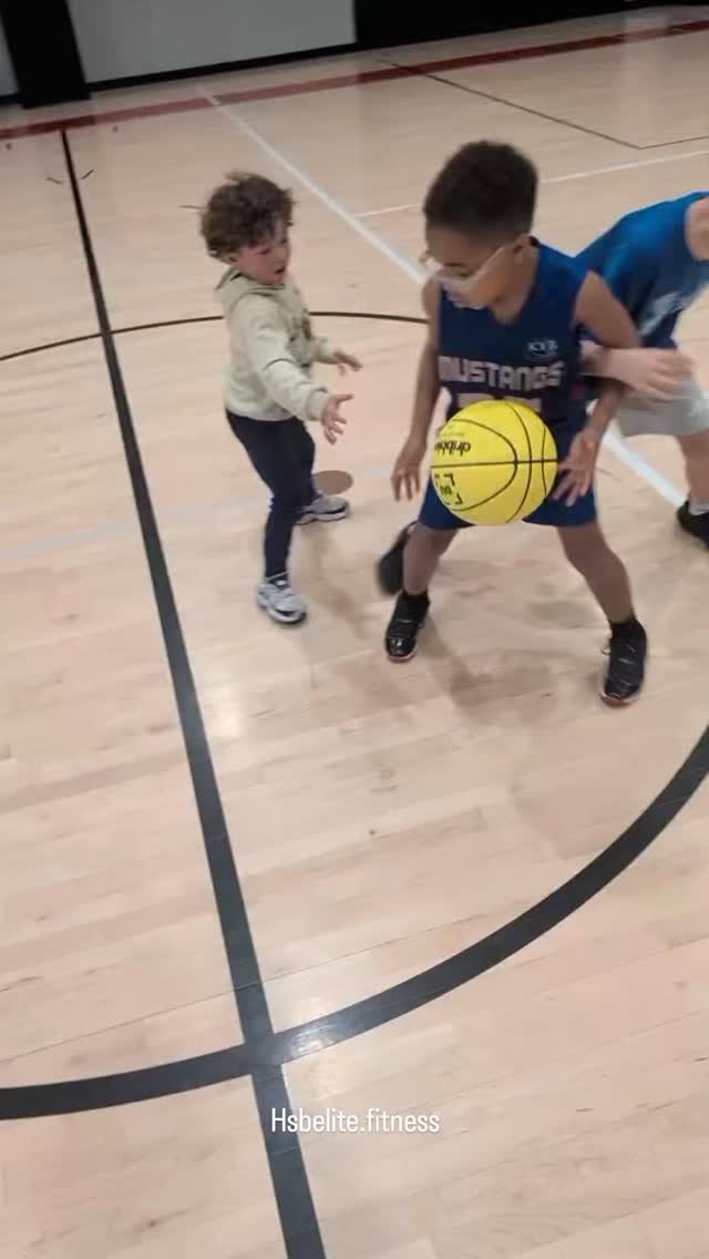 Every great player starts with the basics 🏀
Our beginner basketball training helps kids build confidence, coordination, and correct fundamentals from day one.
#BeginnerBasketball #YouthBasketball #BasketballForKids #HSBElite #BasketballTraining