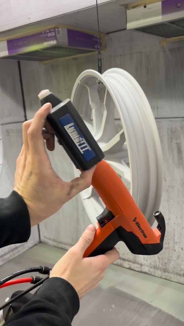 Harley wheels refinished in ink black!
#palmerspowders
#prismaticpowders
#lumaiii
#custompowdercoating
#coatingsbycoates