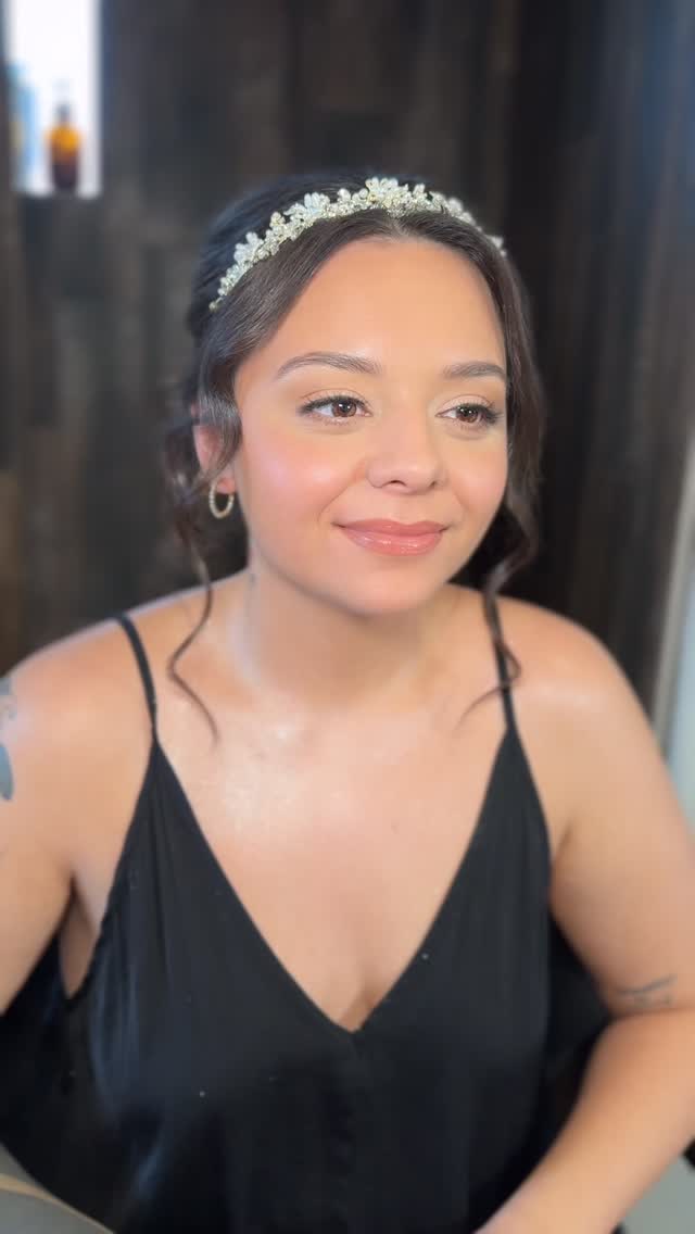 “I never wear makeup & I’m very particular with my brows”.. Was her statements several times before sitting in my chair. She ended up loving it way more than she imagined 🫶🏼💖 @_b.caouette_ made the most beautiful bride with an even more touching heartfelt story who drove me up all the way to twin falls for her special day! 💃🥹💁♀️👰♀️