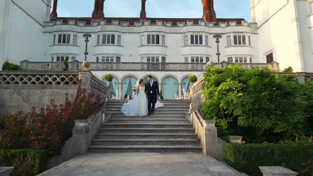 Harriet & Oliver at Danesfield House 🤍
Such a stunning place to get married, especially knowing it was once used by Churchill as an operating point during WWII. The day started with a beautiful church ceremony at St Theresa’s in Beaconsfield, then moved straight into a proper party at Danesfield House.
I do a lot of Indian weddings where dance performances are the norm, so it was genuinely nice to see family and friends bringing that same energy here too. And finishing the night with fireworks? Couldn’t have asked for a better ending.
Also, little bonus (for me): I’m local, so days like this feel even more special to film!
Videographer: @andreiweddings
Photographer: @studiorougephotography
Venue: @danesfieldhouse
#andreiweddings