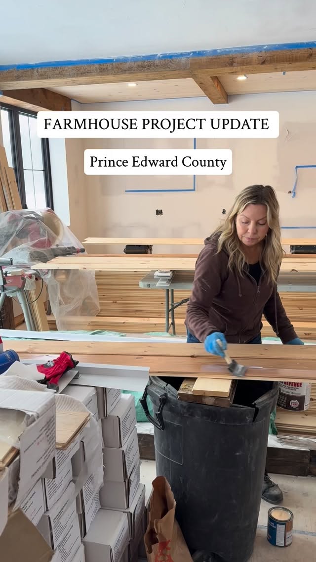 Farmhouse Project Update🏡
It’s Upstairs Downstairs here at the farmhouse with one crew upstairs installing the wood boards on the ceiling and another crew downstairs prepping and staining them.
We are moving along super fast on the ceiling with the whole team working together! 💪
Thanks to the crew from @aawdesignbuildltd for climbing that scaffolding!
#woodceiling #ceilingmakeover #farmhouserenovation #renovation
renolife old house
renovation project house renovation
Prince Edward County