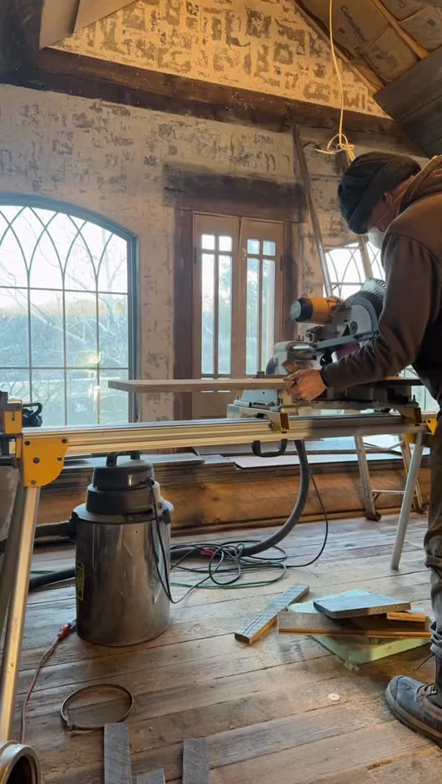 A few shots from last weekend when Mike Burhart and I were building the kitchenette cabinet for the loft addition….. I’ll build the drawers, doors and countertop after Heidi and I finish putting up the 16’ long 1”x12” Douglas Fir ceiling planks….I started this addition a couple years ago… I’m often asked, “aren’t you finished with that yet”….Hey, it takes a long time when it’s your hobby to work on in between touring USA and Europe, searching for barnwood, salvage iron, etc.,(not to mention trying to build with a broken arm, concussion from car wreck in Holland, etc).But, I can see the light at the end of the tunnel. #building #barnwood #kitchencabinets #carpentry