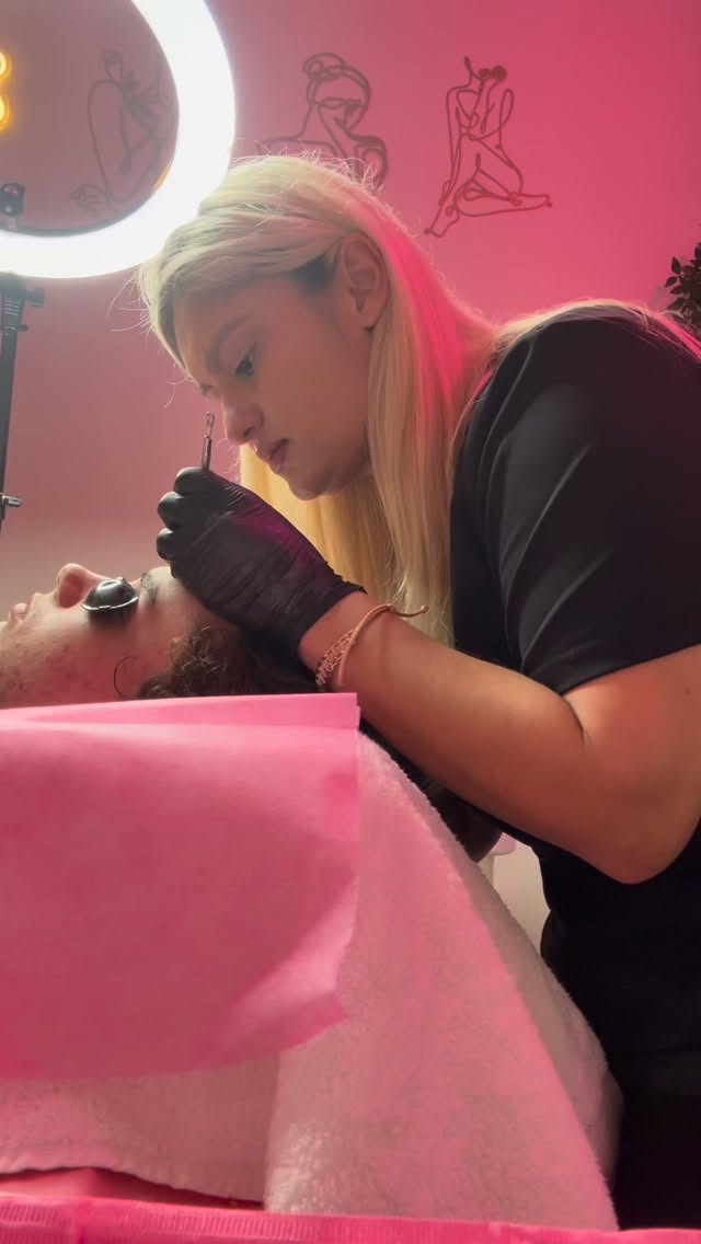 I enjoy doing extractions on facials #satisfying