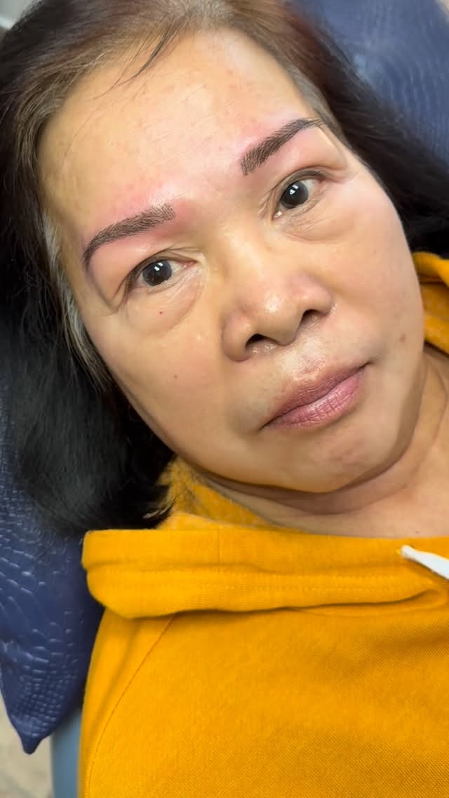 New Nano/Micro-realism brows on the cutest client💖. Before photo at the end. #hollyjoypmu #permanentmakeup #lasvegas #microrealismbrows