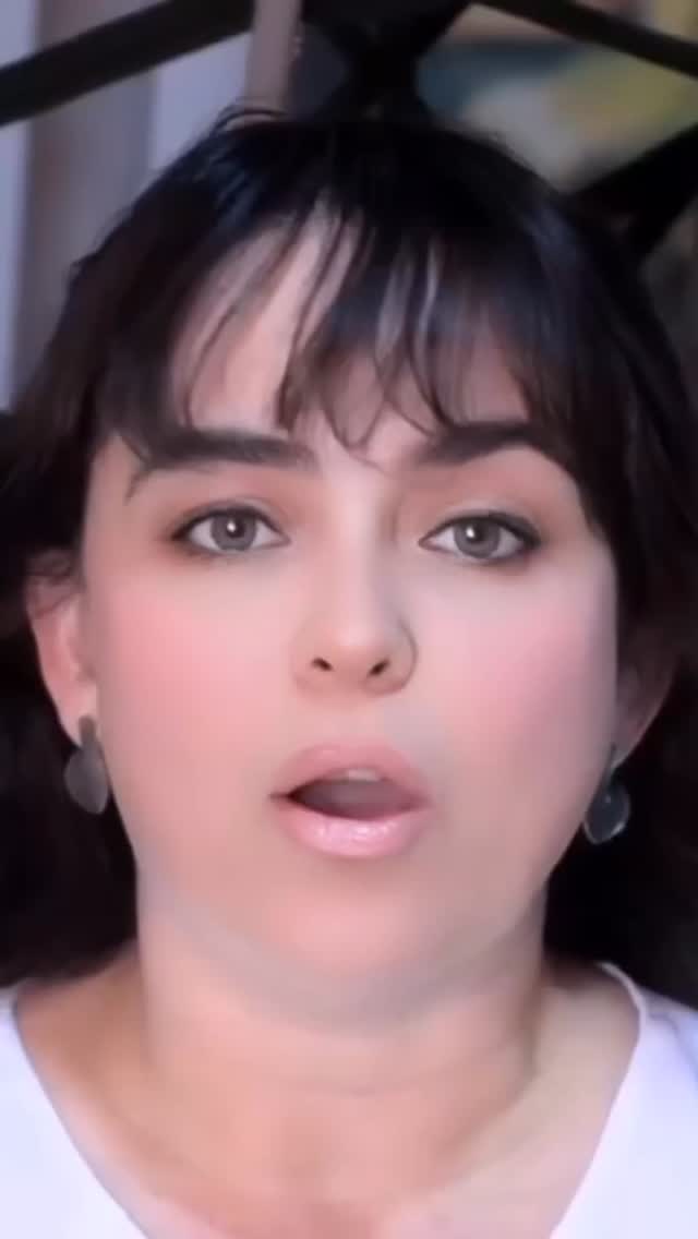 “Meias verdades são tão cruéis quanto mentiras.” #contosdefadas #namagiadashistorias