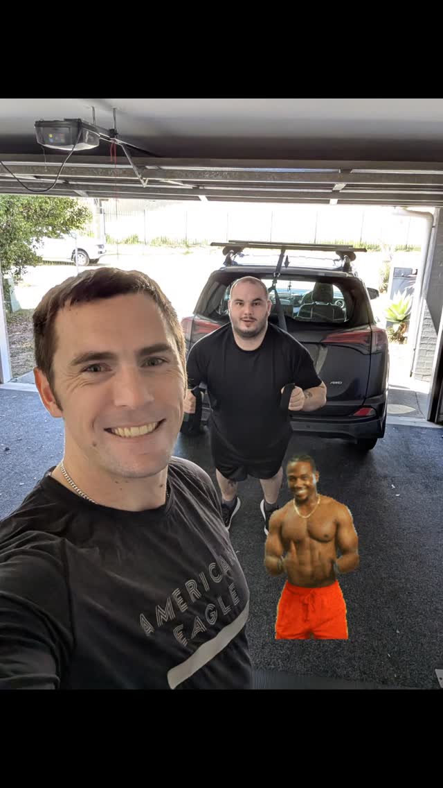 The second week of training in the garage, whilst @anytimefitnessbrownsplains is undergoing renovations
#fitness #personaltrainer #suspensiontrainer #garagegym #personaltraining