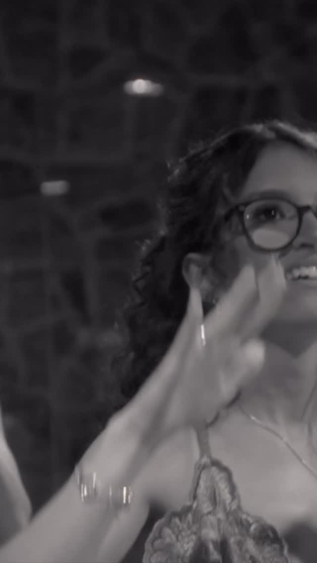 ✨ Quando tudo é feito com o coração, o resultado é inesquecível. ✨
Tivemos o prazer de fazer parte desse aniversário incrível no Coco Bambu, ao lado de uma cliente maravilhosa, @leanatroncoso que confiou no nosso trabalho e tornou todo o processo ainda mais leve e especial 💛
Obrigado pela preferência, pela parceria e pela energia tão boa durante todo o evento!
Nosso agradecimento especial a todos os fornecedores que fizeram esse momento acontecer com excelência:
🍽️ Eventos do @cocobambugyn_oficial com a querida Débora Batista e toda a equipe do maître Marcelo
📸 Registros impecáveis de @uesleirochafotos
🎥 Vídeo incrível com Aurélia e Fernando da AF @aurelia.fotografia
🎶 Som e iluminação por @eventosavancini, com destaque para o super profissional @djwandersonmendes
✨ Personagens holográficos da @imagineevento
🍬 Doces e bombons cheios de carinho da @fatimareginal1956
🥂 Bem-vividos da @docemaison
🌸 Decoração encantadora da @lucimarsatillo
Quando profissionais caminham juntos, o resultado supera expectativas ✨
Gratidão por fazer parte desse momento tão especial!
#avancinieventos #paineldeled #pisoparis #eventos #eventoscorporativos