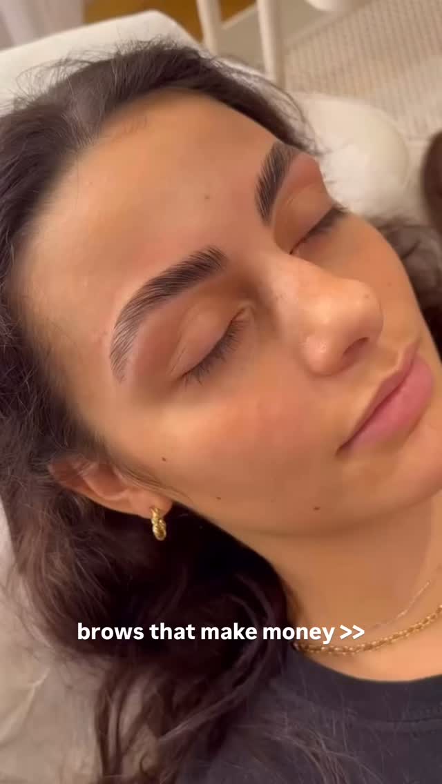 Brows that make money >>
We’re still so obsessed with this brow lamination done by one of our students🫠
Book your brow duo course today with a small deposit & pay the rest monthly!
ABT Accredited | Beginner friendly | Finance available