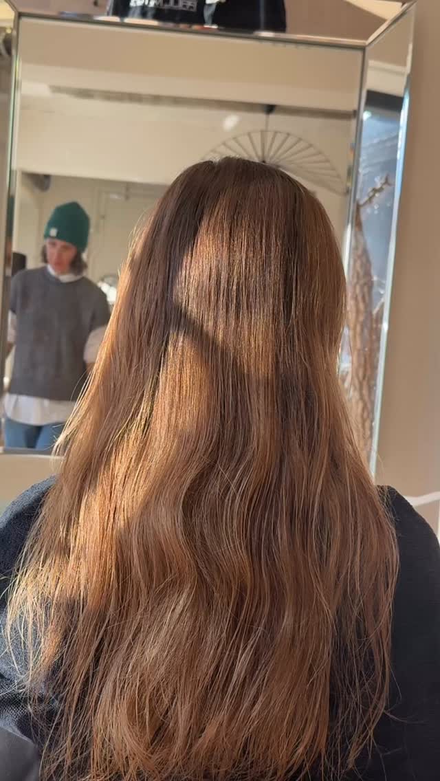 Refresh nach fast 6 Monaten
Heute mal wieder ein Balayage , denn nicht jede Technik erzeugt das gleiche Ergebnis.
@originalmineralswitzerland