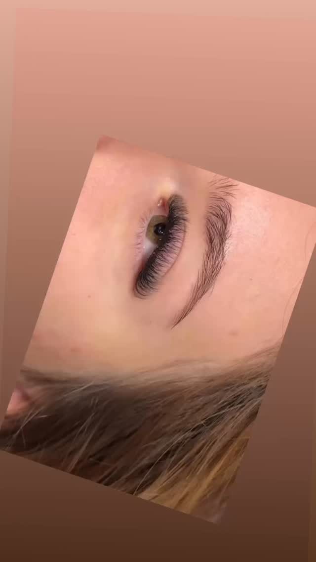 TEXTURED LASH SET 🤎✨
Soft, fluffy layers with a wispy, spiked finish — giving you more fullness without looking heavy.
#lashextensions #lashartist #lashgoals #kkbeauty #lashtech #lashlove #lashboss #lash #lashes