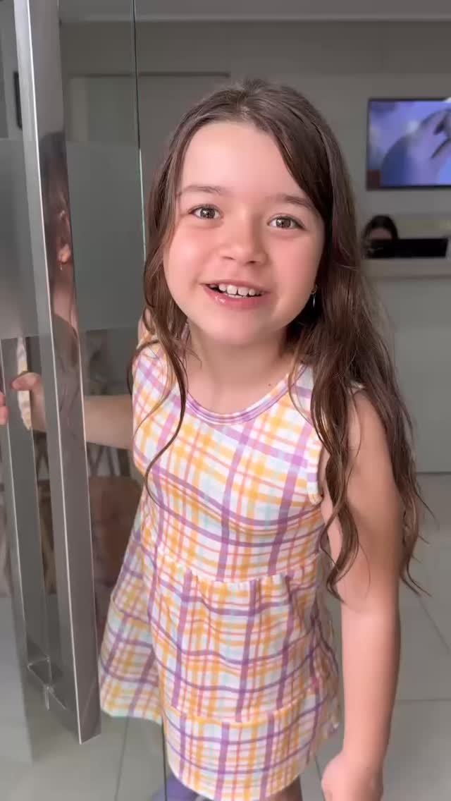 Você sabia que na Vitaclass a gente ama tanto atender os pequenos que contamos com 3 odontopediatras na EQUIPE? ✨
São profissionais incríveis, preparados para cuidar do sorriso das crianças com técnica, acolhimento e aquela pitada de diversão que faz toda a diferença.💙
Aqui, atendimento infantil é coisa séria. Mas nunca sem leveza. 😄🦷