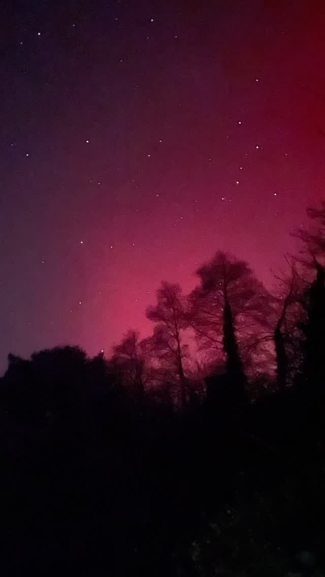 The start of the year has been challenging and then you see this in the night sky 😍💫🌈
#cornwall #nightskyphotography #roselandpeninsula