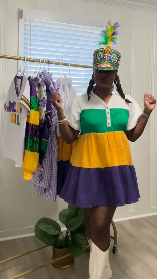 Mardi Gras, but make it lagniappe!
Our Color Block Smocked Dress paired with the embellished Captain’s Hat is giving parade-ready perfection.
Shop this #seauxlouisiana look before it’s gone!
🔗www.SeauxLouisiana.com
#louisianalove #louisianagirl #mardigras #mardigrasstyle