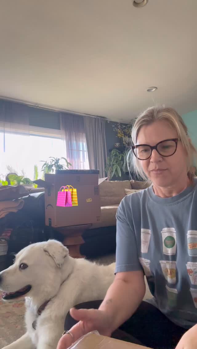 So many cute little bags!
Shop link coming soon @wereoutonthelawn